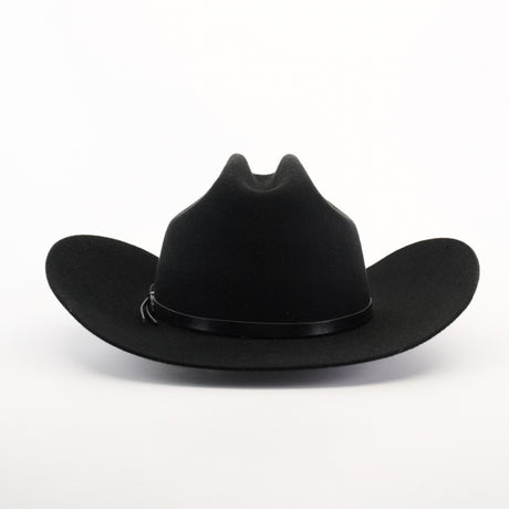 The 6X Sinaloa Black is a felt cowboy hat with a wide brim and sleek design, accentuated by a thin, glossy band around the crown. It captures Western heritage flawlessly and is set against a plain white background.