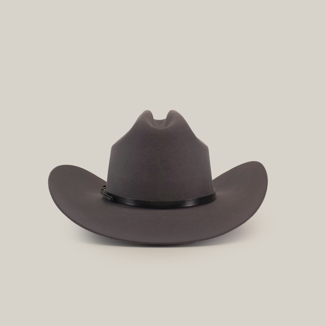 The 100X Sinaloa Oxford, a gray cowboy hat made from sheeps wool with a wide brim and sleek black band, embodies Western heritage against a plain white background.