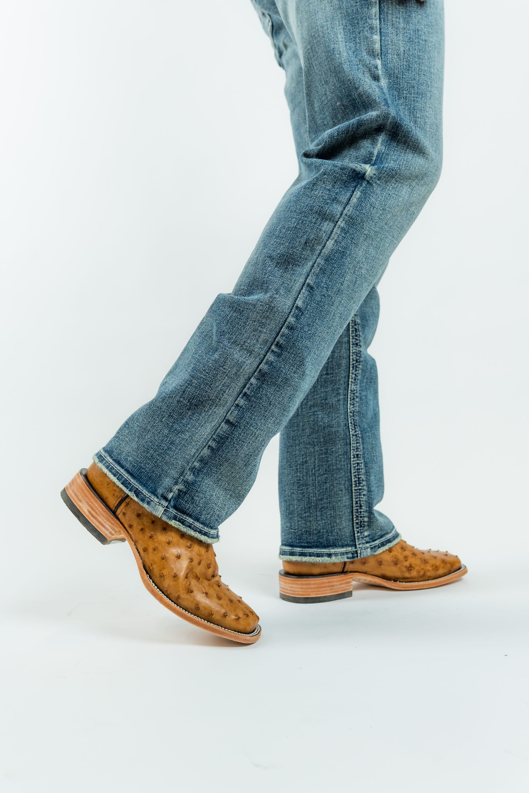 Western Blue Pantalones Western Blue - Men's Classic Modern Boot Cut Jeans (W484)